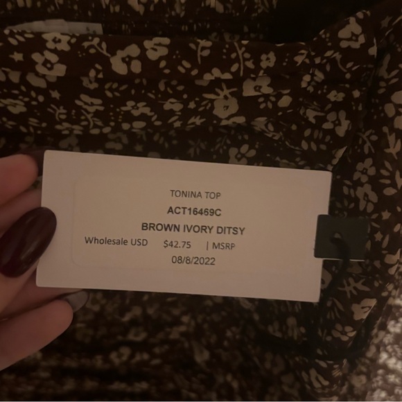 NWT Anthropologie ASTR the Label Tonina Puff-Sleeve Top Ditsy Floral Size Small - Picture 6 of 6